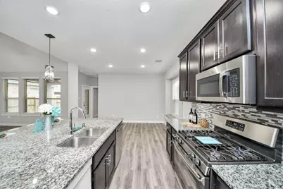 15746 Highlands Cove Drive, Humble, TX 77346 - Photo 8