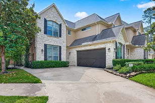 71 Mill Point Pl, The Woodlands, TX 77380 - Photo 2