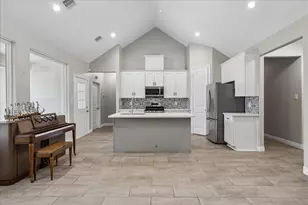 3810 Saratoga Dr, Houston, TX 77088 - Photo 12