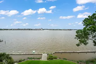 401 Lakeside Ln, Houston, TX 77058 - Photo 18