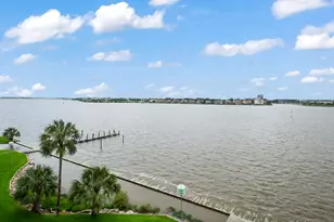 401 Lakeside Ln, Houston, TX 77058 - Photo 20
