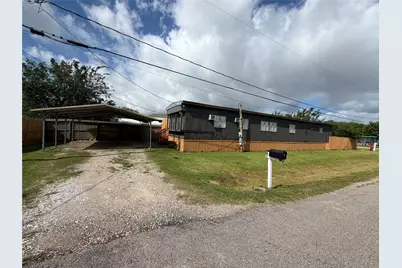 403 Avenue E, San Leon, TX 77539 - Photo 1