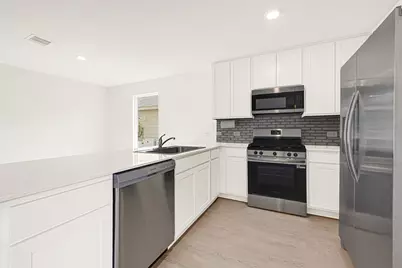 21523 Willow River Canyon Lane, Waller, TX 77484 - Photo 2