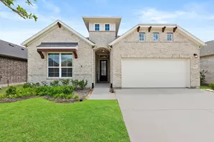 3909 Sterling Springs Ln, League City, TX 77573 - Photo 4