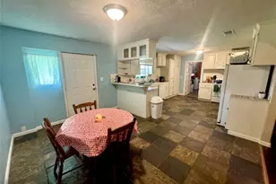 303 Charles St, Cleveland, TX 77327 - Photo 18