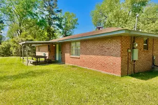 303 Charles St, Cleveland, TX 77327 - Photo 8