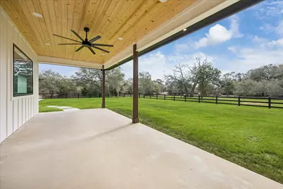 1109 County Road 157, Columbus, TX 78934 - Photo 28