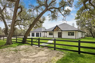 1109 County Road 157, Columbus, TX 78934 - Photo 2