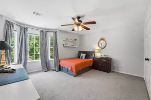 37 Treescape Cir, The Woodlands, TX 77381 - Photo 16