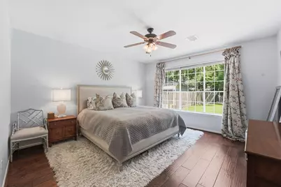 37 Treescape Circle, The Woodlands, TX 77381 - Photo 12