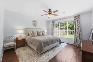 37 Treescape Cir, The Woodlands, TX 77381 - Photo 12