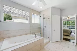 37 Treescape Cir, The Woodlands, TX 77381 - Photo 14