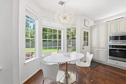 37 Treescape Circle, The Woodlands, TX 77381 - Photo 8