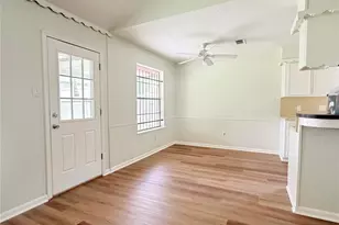 4410 Longhorn Dr, Baytown, TX 77521 - Photo 8