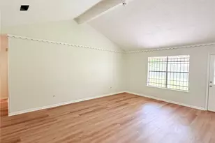 4410 Longhorn Dr, Baytown, TX 77521 - Photo 6