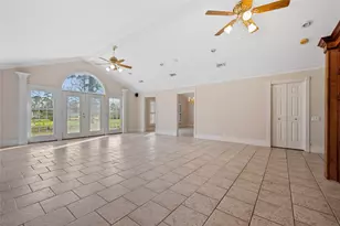 606 Wallisville Rd, Liberty, TX 77575 - Photo 26