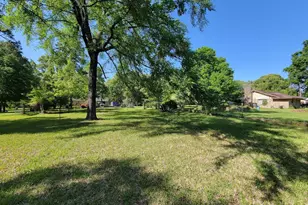 6 Sowell Ln, Huntsville, TX 77320 - Photo 28