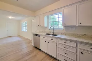 6 Sowell Ln, Huntsville, TX 77320 - Photo 10