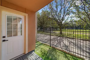 3006 Chenevert St, Houston, TX 77004 - Photo 38