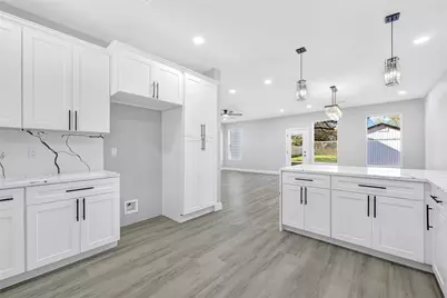 9026 Lawncliff Lane, Houston, TX 77040 - Photo 16