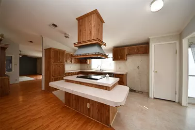 20918 Dunn, New Caney, TX 77357 - Photo 6