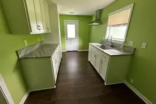 11013 Pandora Dr, Houston, TX 77013 - Photo 4