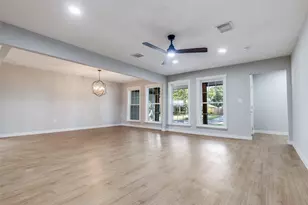10406 Willowisp Dr, Houston, TX 77035 - Photo 10