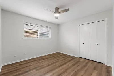 1918 Crooked Creek Lane, Pearland, TX 77581 - Photo 22