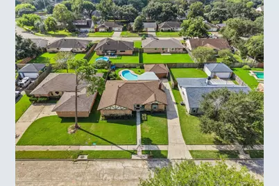 1918 Crooked Creek Lane, Pearland, TX 77581 - Photo 36