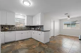 1918 Crooked Creek Ln, Pearland, TX 77581 - Photo 14