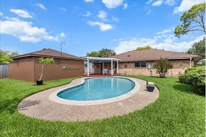 1918 Crooked Creek Lane, Pearland, TX 77581 - Photo 30