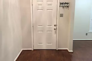 16147 April Ridge Dr, Houston, TX 77083 - Photo 2