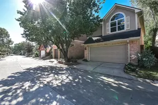 12869 Kingsbridge Ln, Houston, TX 77077 - Photo 2