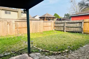 12614 Hunting Briar Dr, Houston, TX 77099 - Photo 14
