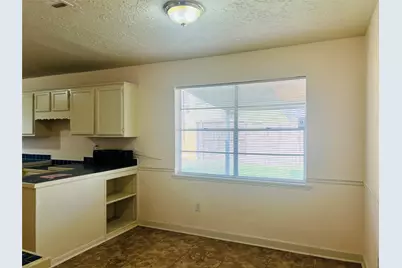 12614 Hunting Briar Drive, Houston, TX 77099 - Photo 6
