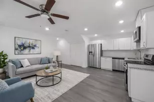 8639 Peachtree St St, Houston, TX 77016 - Photo 2