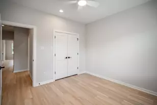 2042 W Tidwell Rd, Houston, TX 77091 - Photo 28