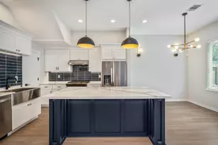 2042 W Tidwell Rd, Houston, TX 77091 - Photo 8