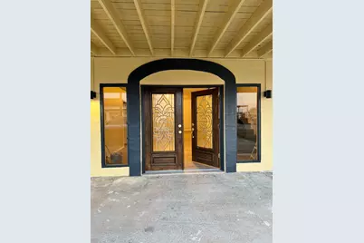 409 S Avenue C, Freeport, TX 77541 - Photo 2