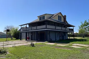 409 S Avenue C, Freeport, TX 77541 - Photo 1