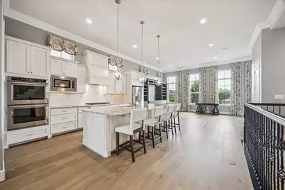 827 Dunleigh Meadows Lane Lane, Houston, TX 77055 - Photo 10