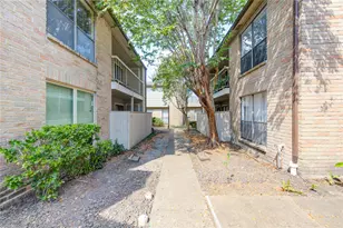 2120 Wilcrest Dr, Houston, TX 77042 - Photo 6