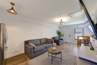 3201 Westridge Street #A, Houston, TX 77025 - Photo 4