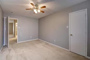 2114 Whirlaway Dr, Stafford, TX 77477 - Photo 38