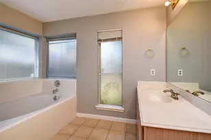 2114 Whirlaway Dr, Stafford, TX 77477 - Photo 22