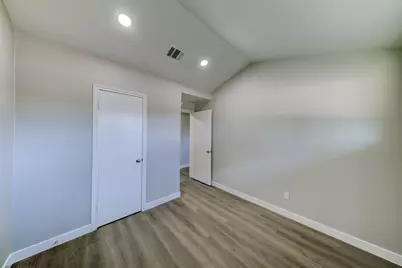 5774 Greencraig Drive, Houston, TX 77035 - Photo 18