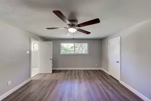 5774 Greencraig Dr, Houston, TX 77035 - Photo 10