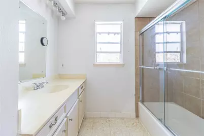 4906 Droddy Street, Houston, TX 77091 - Photo 32