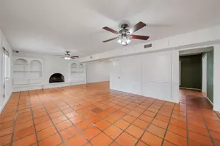 5049 Moultrie Dr, Corpus Christi, TX 78413 - Photo 6