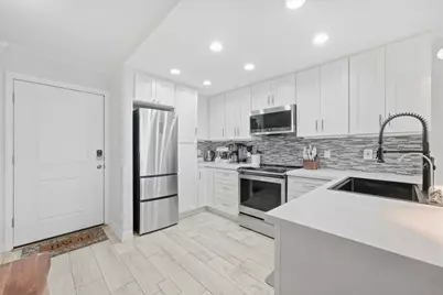 [Address not provided], Galveston, TX 77551 - Photo 6